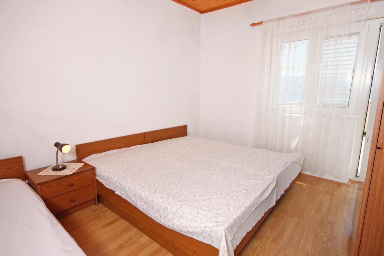 Apartment Metajna 6351A ภายนอก รูปภาพ