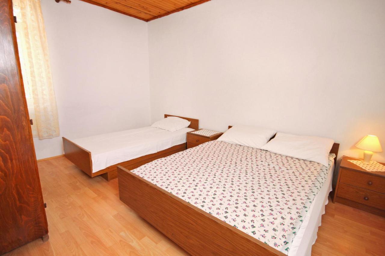 Apartment Metajna 6351A ภายนอก รูปภาพ