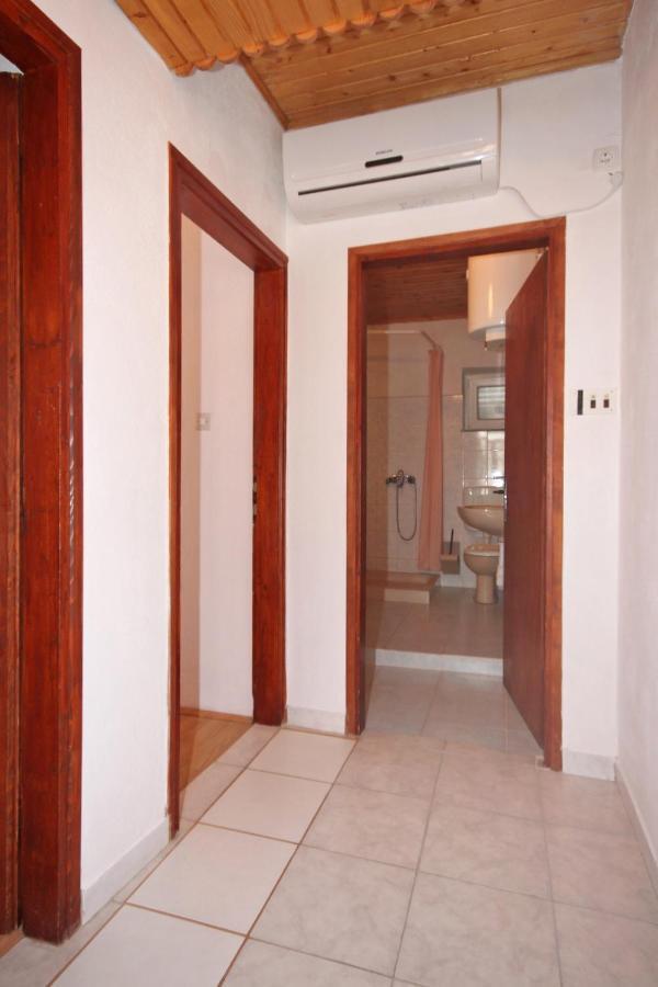 Apartment Metajna 6351A ภายนอก รูปภาพ