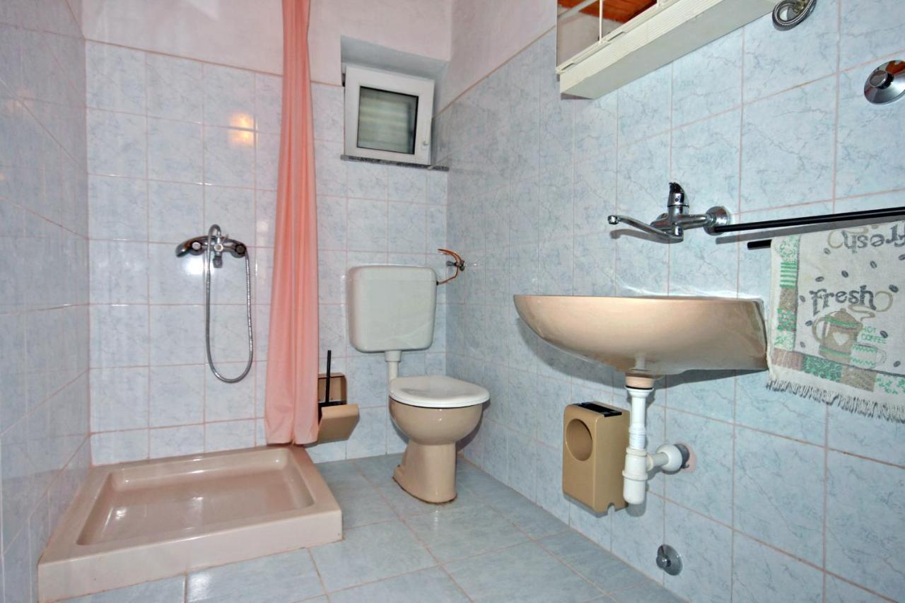 Apartment Metajna 6351A ภายนอก รูปภาพ